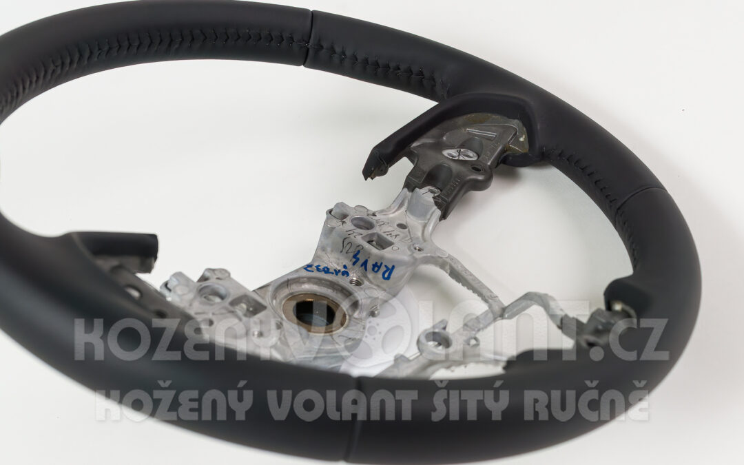 Volant Toyota RAV4 – nové pošití kůží