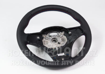 Volant BMW X3 e8