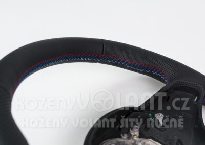 Volant BMW X3 e8