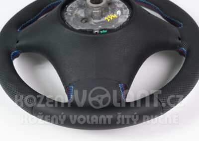 Volant BMW X3 e8